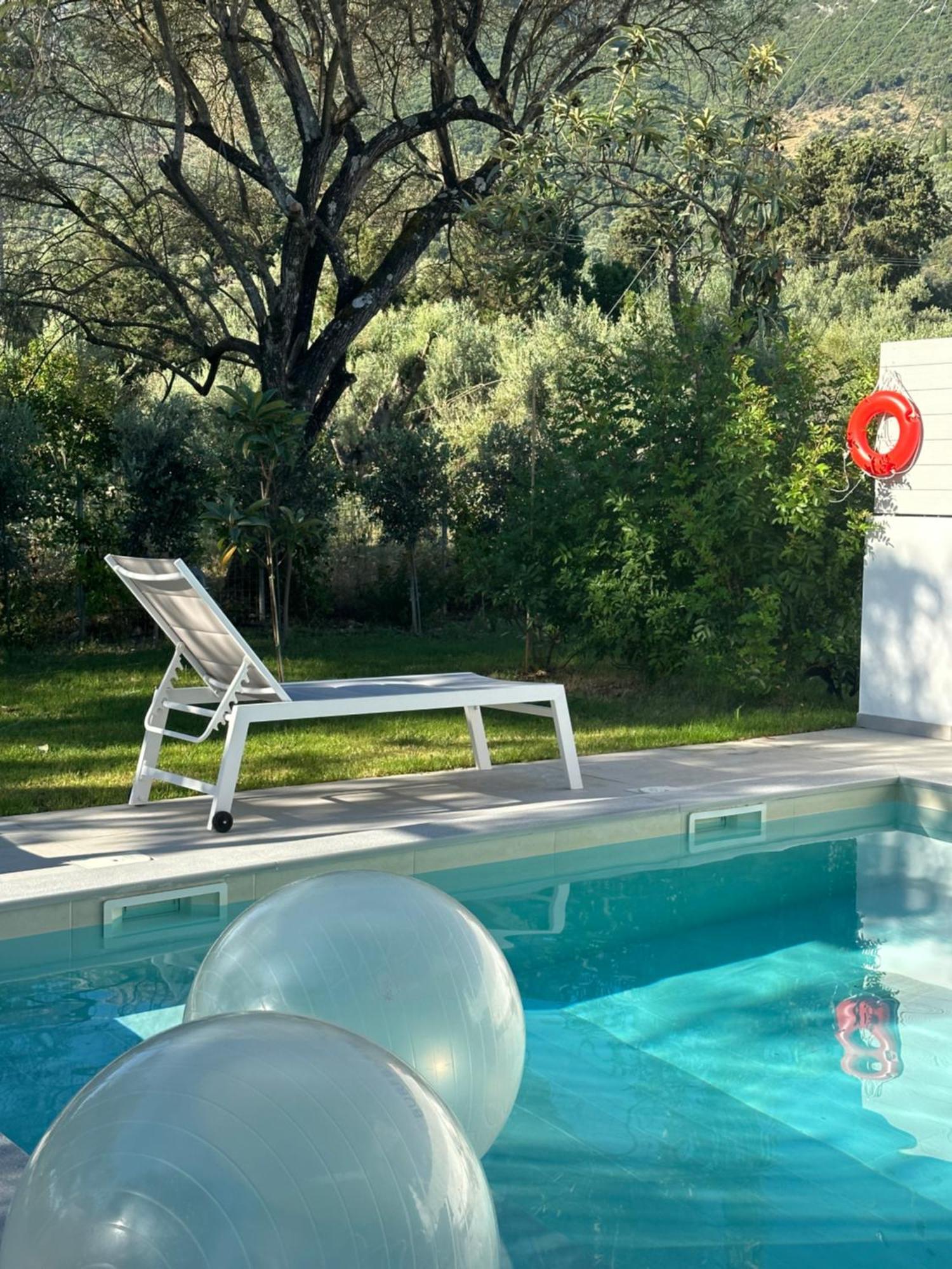 Splash Suites With Private Pools Нікіана Екстер'єр фото